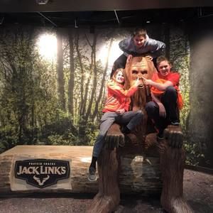 Meet your Posher, Jennie